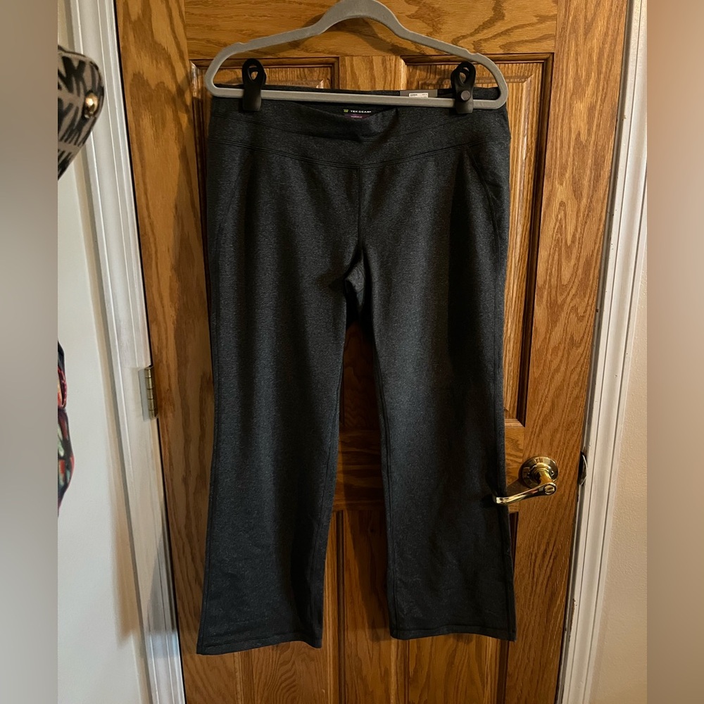 NWT Tek Gear 1x shirt gray bootcut shape wear pants active